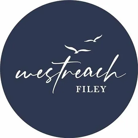 Dom wakacyjny Westreach - A 4 Bedroom, En-suite Sleep 8 Townhouse