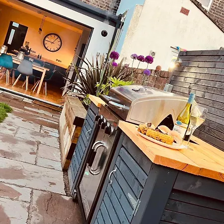 Semesterbostad Westreach - A 4 Bedroom, En-suite Sleep 8 Townhouse *