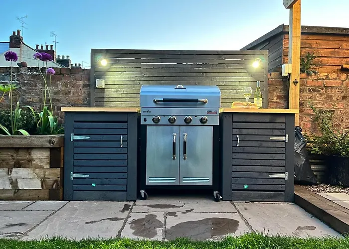 Westreach - A 4 Bedroom, En-suite Sleep 8 Townhouse Holiday home Filey