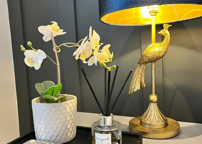 Westreach - A 4 Bedroom, En-suite Sleep 8 Townhouse